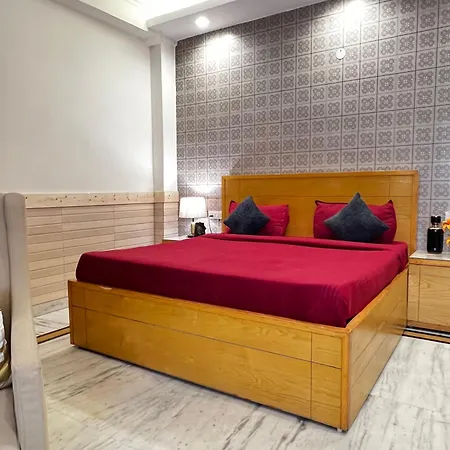 Divine Inn Hotel Rajouri Garden New Delhi Exterior photo