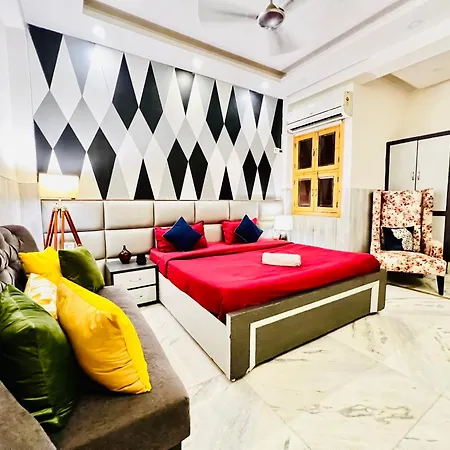 Divine Inn Hotel Rajouri Garden New Delhi Exterior photo
